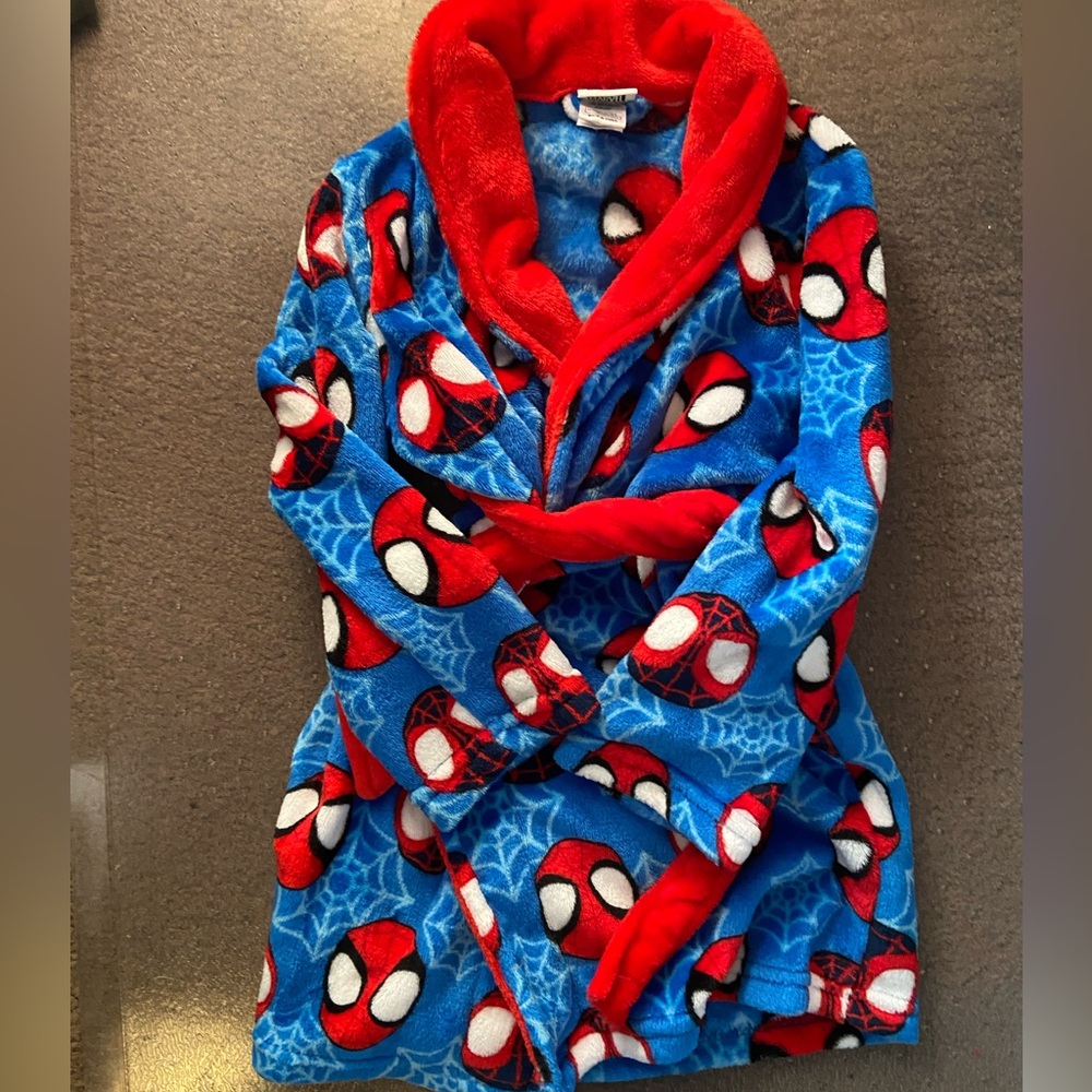 Marvel Spidey and his amazing friends plush kids robe 4T/5T